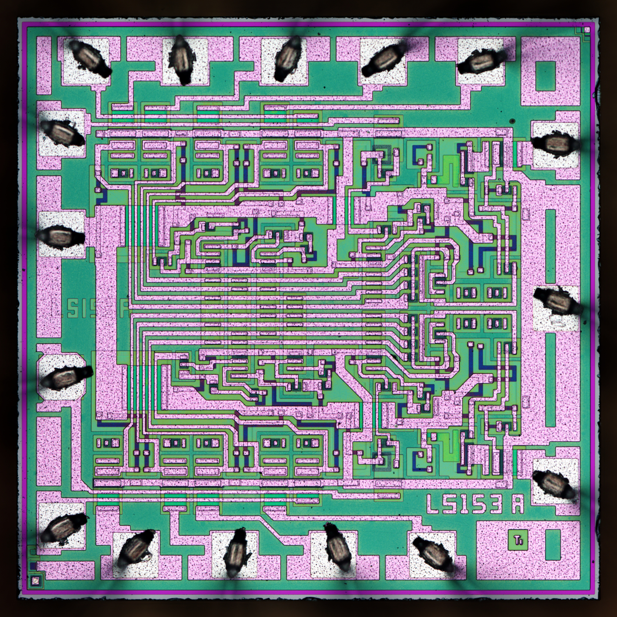Ti 54LS153 - Dual 4 1 Data Selectors/Multiplexers : weekend die-shot