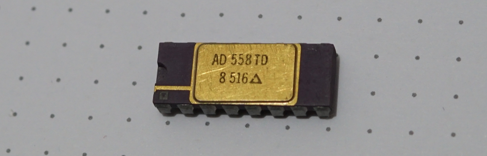 Analog Devices AD558 - MIL-Spec 8-bit I²L DAC : weekend die-shot ...